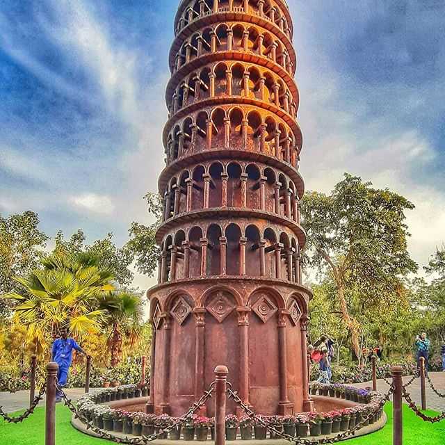 Reproduction of Leaning Tower of Pisa